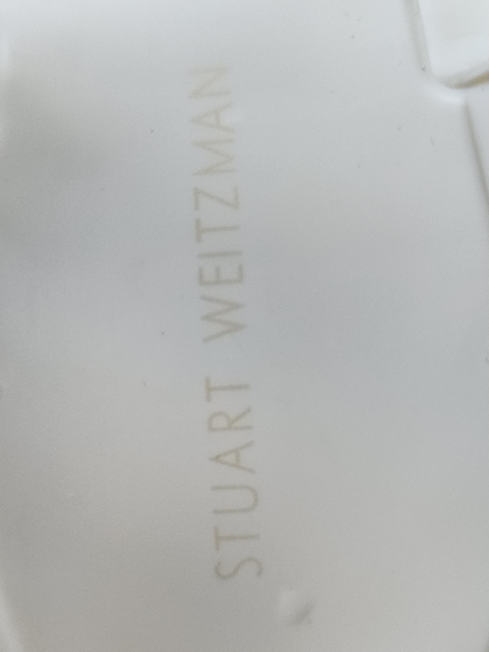 STUART weitzman Women's Cream Strappy Flat Sandals - Sleek T-Strap Design Size 7 - Picture 7 of 8